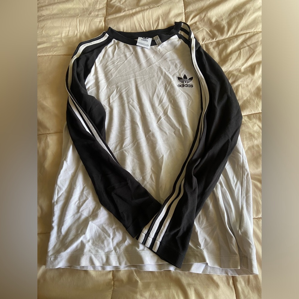 Men’s large long sleeve Adidas shirt